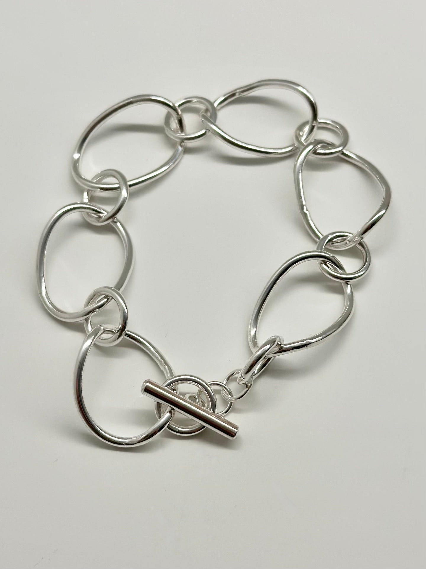 Chunky loop curb bracelet