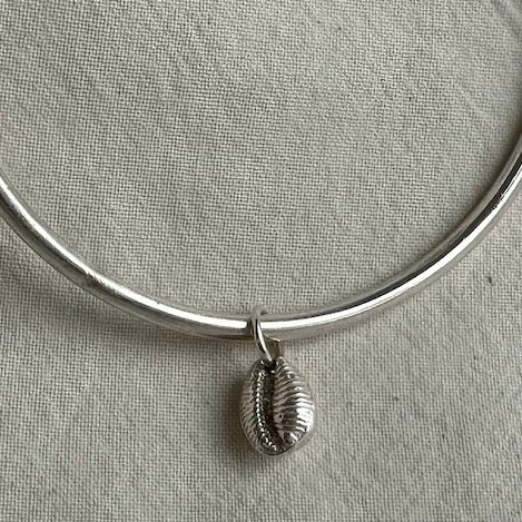 Boobies Bay Cowrie Bangle