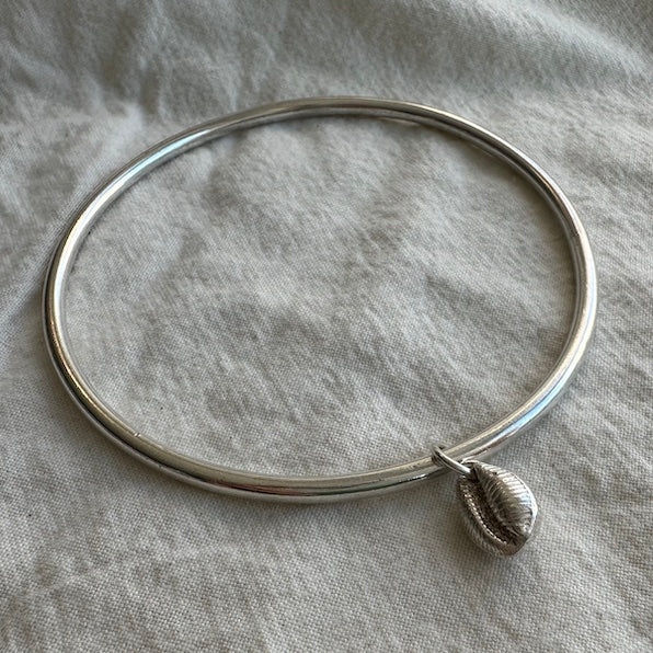 Boobies Bay Cowrie Bangle